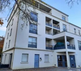 Appartement - T3 - 73m² - Grigny (69520)