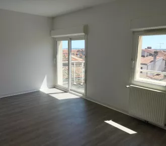 Appartement - T4 - 111m² - Angouleme (16000)