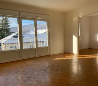 Appartement - T5 - 101m² - Cravanche (90300)