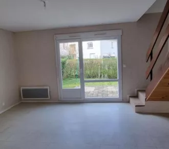 Maison - T - 63m² - Neuilly Saint Front (02470)