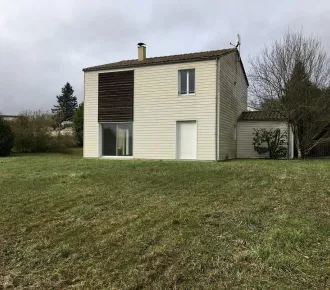 Maison - T5 - 99m² - Montmoreau (16190)