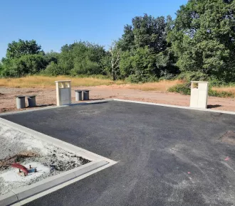 524m²