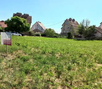 750m²