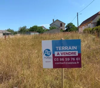 768m²