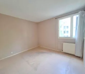 2 pièces, 59m²
