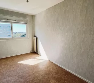 3 pièces, 77m²