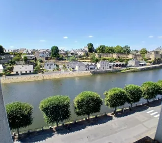 3 pièces, 77m²