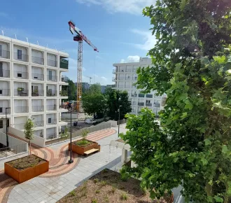 4 pièces, 77m²