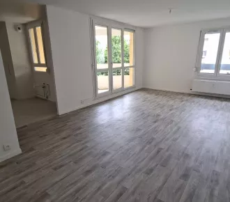4 pièces, 77m²