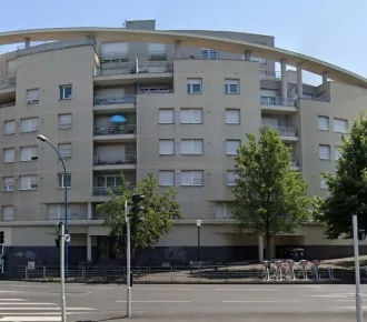 2 pièces, 49m²