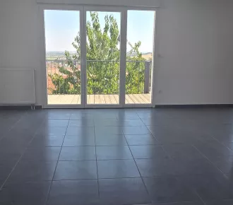 3 pièces, 72m²