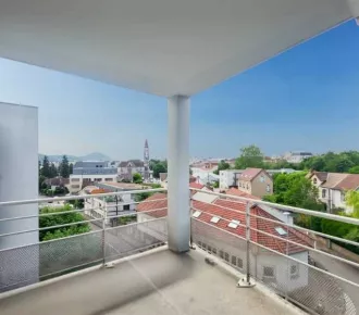 3 pièces, 79m²