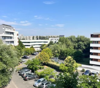 4 pièces, 85m²